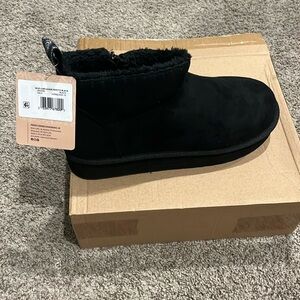 MUK LUKS Women's Augie Mini Side-Zip Cozy Booties, size 10 black